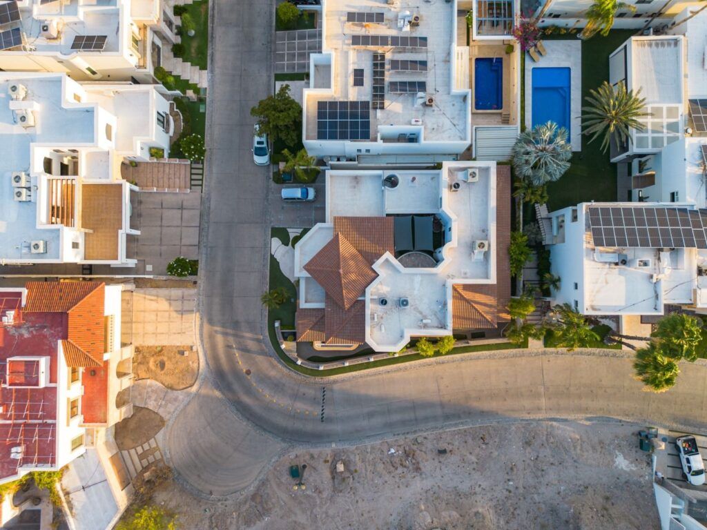 Vista aerea de casa en Villa de las Esmeraldas