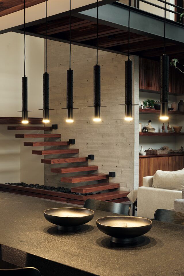 Escalera flotante de Casa residencial en Colima